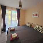 Apartment бутикови емона