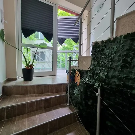 Apartmán бутикови емона *