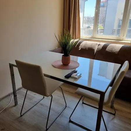 Apartmán бутикови емона *