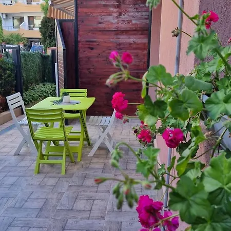 Διαμέρισμα бутикови емона Ράβντα