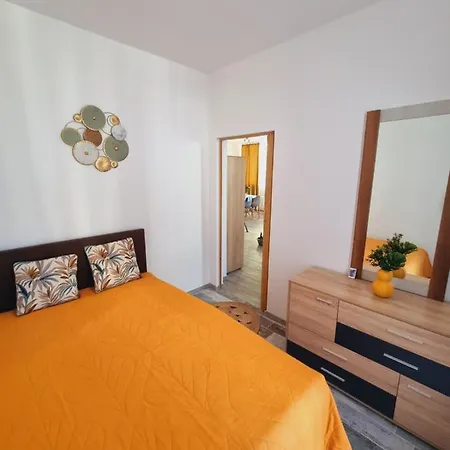 Apartmán бутикови емона