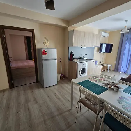 бутикови емона * 拉夫达