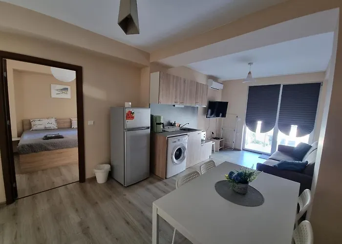 Lejlighed бутикови емона *