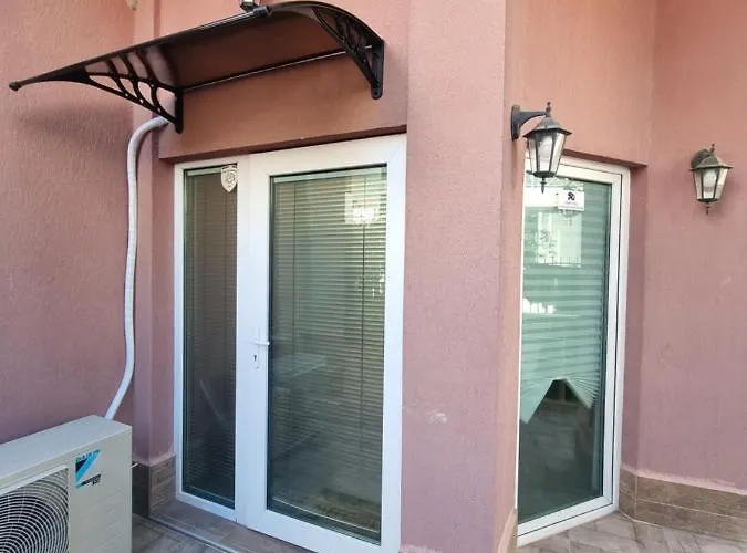 Lejlighed бутикови емона