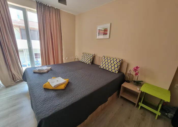 бутикови емона Lejlighed Ravda