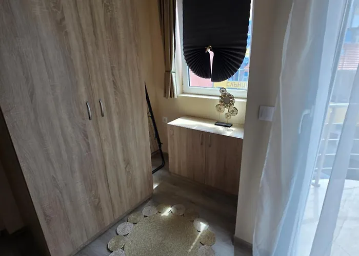 Lejlighed бутикови емона *